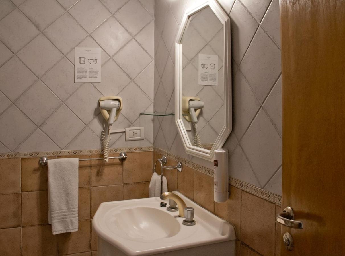 Hotel Atlantico Suites マル・デル・プラタ エクステリア 写真